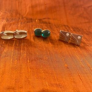 Cuff links . Set of 3. Very classy. Gold tone